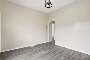 10046 S Commercial Ave, Chicago, IL 60617 - Photo 28