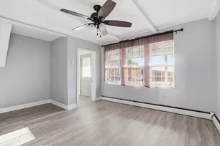 10046 S Commercial Ave, Chicago, IL 60617 - Photo 2