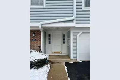 1229 Ballantrae Place #A, Mundelein, IL 60060 - Photo 2