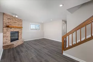 2725 Springdale Cir, Naperville, IL 60564 - Photo 16