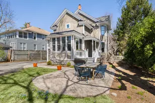 323 W Maple Ave, Libertyville, IL 60048 - Photo 40