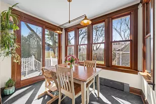 323 W Maple Ave, Libertyville, IL 60048 - Photo 20