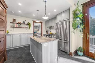 323 W Maple Ave, Libertyville, IL 60048 - Photo 16