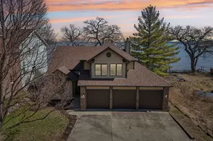 171 Waltonian Terrace, Fox Lake, IL 60020 - Photo 2