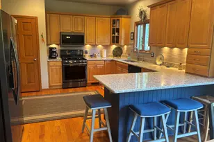 2S590 Seraph Holmes Ct, Warrenville, IL 60555 - Photo 20