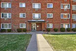 222 Madison St, Joliet, IL 60435 - Photo 2