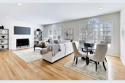 1563 Suzann Terrace, Northbrook, IL 60062 - Photo 12