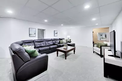 1563 Suzann Terrace, Northbrook, IL 60062 - Photo 40