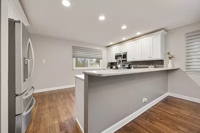 1811 Azalea Lane, Mount Prospect, IL 60056 - Photo 8