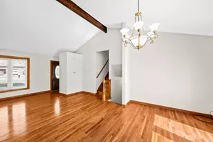 13055 W 28th St, Zion, IL 60099 - Photo 10