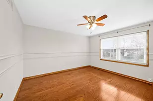 13055 W 28th St, Zion, IL 60099 - Photo 12