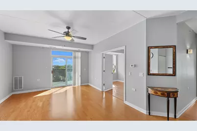 9355 Irving Park Road #522, Schiller Park, IL 60176 - Photo 2