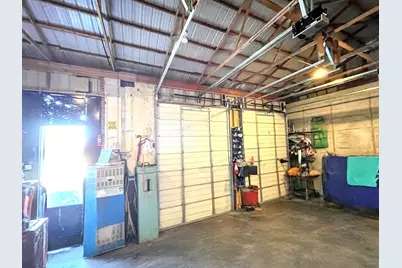 394 E Glenwood Dyer Road, Glenwood, IL 60425 - Photo 22