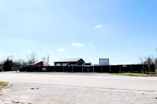 394 E Glenwood Dyer Rd, Glenwood, IL 60425 - Photo 14