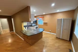 9426 Kelvin Ln, Schiller Park, IL 60176 - Photo 6