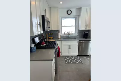 33077 Sunset Avenue N, Grayslake, IL 60030 - Photo 6