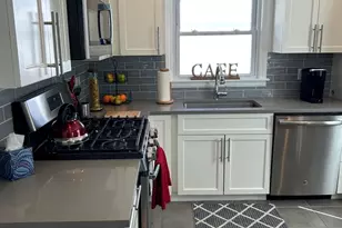 33077 Sunset Ave N, Grayslake, IL 60030 - Photo 6