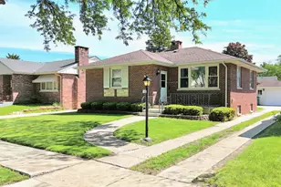 2343 Hawthorne Ave, Westchester, IL 60154 - Photo 2