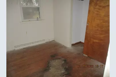 2716 Gideon Avenue, Zion, IL 60099 - Photo 4