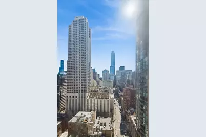 30 E Huron Street #2204, Chicago, IL 60611 - Photo 20