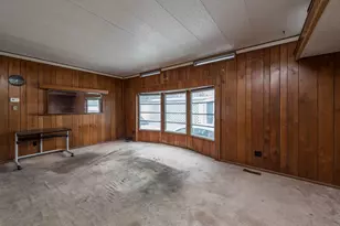 38285 N Sheridan Rd, Beach Park, IL 60087 - Photo 4