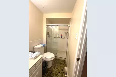 3900 W 95th Street #305, Evergreen Park, IL 60805 - Photo 8