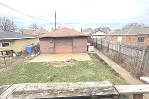 3534 W 72nd St, Chicago, IL 60629 - Photo 22