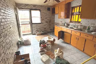 3534 W 72nd St, Chicago, IL 60629 - Photo 10