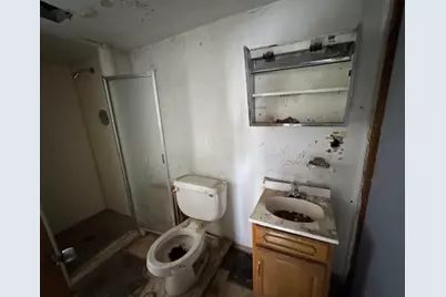 3053 N Kenneth Avenue, Chicago, IL 60641 - Photo 10