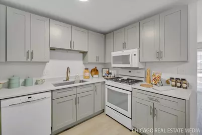 127 Fairlane Court #c, Bloomingdale, IL 60108 - Photo 8