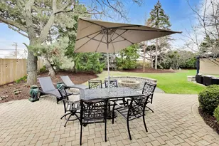 860 S Carriageway Ln, Palatine, IL 60067 - Photo 40