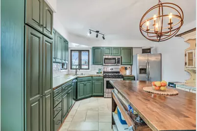 535 Thompson Avenue, Winthrop Harbor, IL 60096 - Photo 16