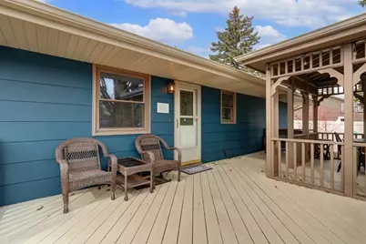 535 Thompson Avenue, Winthrop Harbor, IL 60096 - Photo 8