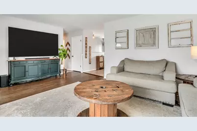 535 Thompson Avenue, Winthrop Harbor, IL 60096 - Photo 12