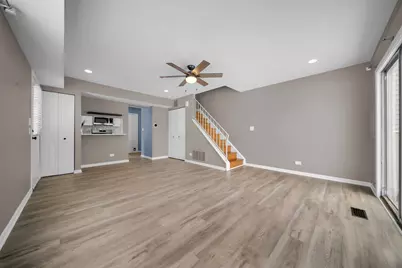 2646 Country Oaks Court, Aurora, IL 60502 - Photo 4