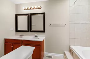 3490 Willowview Ct, Aurora, IL 60504 - Photo 14