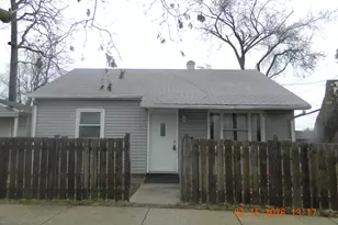 202 N Loucks St, Aurora, IL 60505 - Photo 1