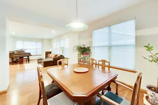 2304 Sarazen Dr, Vernon Hills, IL 60061 - Photo 6