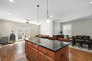 1038 Hayes Ave, Oak Park, IL 60302 - Photo 8