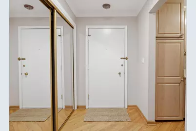 400 Ascot Drive #1E, Park Ridge, IL 60068 - Photo 6