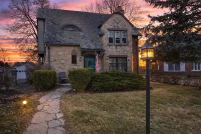 1261 W Stephenson Street, Freeport, IL 61032 - Photo 1