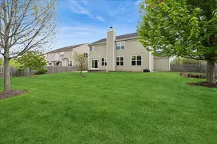 2984 Shamrock Cir, Elgin, IL 60124 - Photo 34
