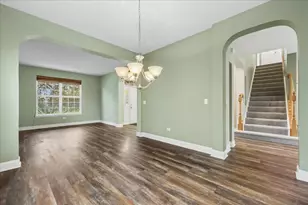 2984 Shamrock Cir, Elgin, IL 60124 - Photo 12