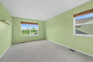 2984 Shamrock Cir, Elgin, IL 60124 - Photo 26