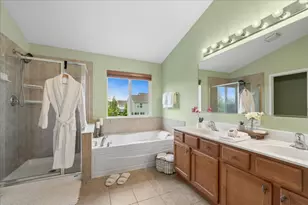 2984 Shamrock Cir, Elgin, IL 60124 - Photo 22
