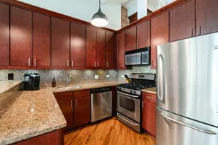 601 Linden Pl, Evanston, IL 60202 - Photo 6