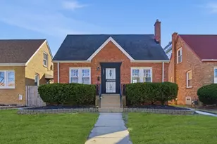 1621 N 73rd Ct, Elmwood Park, IL 60707 - Photo 1