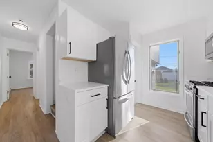 1621 N 73rd Ct, Elmwood Park, IL 60707 - Photo 10