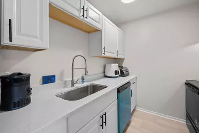 3069 Bernice Road, Lansing, IL 60438 - Photo 16