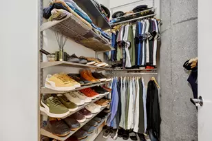 1151 W 15th St, Chicago, IL 60608 - Photo 12